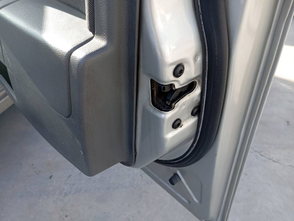 CERRADURA PUERTA DELANTERA DERECHA