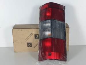 PILOTO TRASERO IZQUIERDO 1326359080 PEUGEOT BOXER CAJA CERR. TECHO SOBREELEV. (RS3700)(230)(->'02) Autodesguac