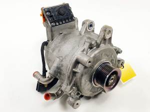 ALTERNADOR 373902M900 HYUNDAI TUCSON Autodesguaces Alicante