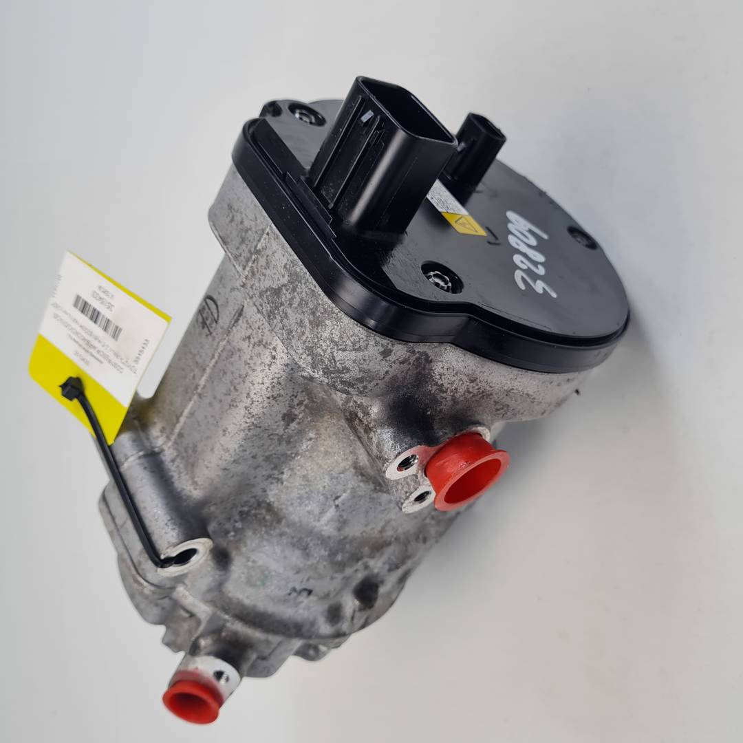COMPRESOR AIRE ACONDICIONADO - 0424001101 - TOYOTA - RAV4