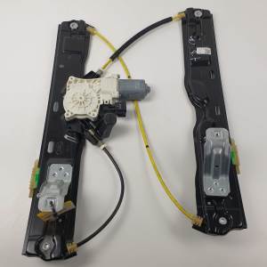 ELEVALUNAS TRASERO DERECHO LAND ROVER RANGE ROVER VELAR Autodesguaces Alicante