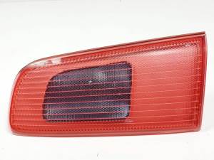 PILOTO TRASERO DERECHO INTERIOR 2ZR96483502 MAZDA 2 BERLINA (DY) Autodesguaces Alicante