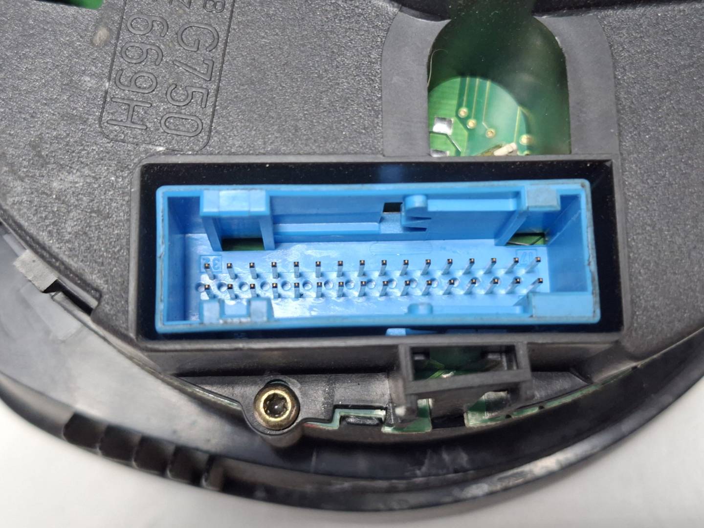 Foto 4 de Cuadro Instrumentos Volkswagen Golf IV Berlina (1j1) (1997–2003)