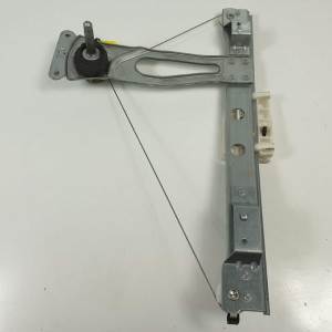 ELEVALUNAS TRASERO IZQUIERDO 9680027480 CITROEN C3 Autodesguaces Alicante