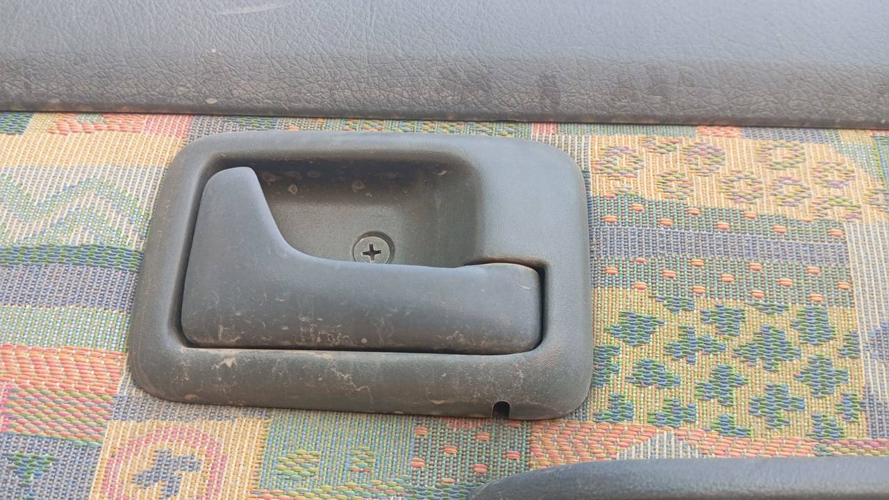 MANETA INTERIOR TRASERA DERECHA