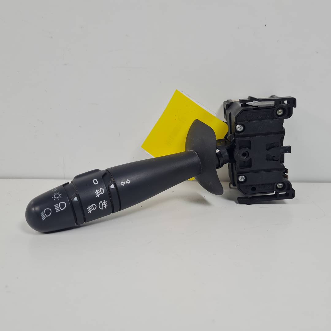 MANDO LUCES - 8200878347 - RENAULT - TRAFIC COMBI (AB 4.01)