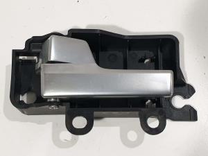 MANETA INTERIOR DELANTERA IZQUIERDA 8M51R22601 FORD FOCUS LIM. (CB4) Autodesguaces Alicante