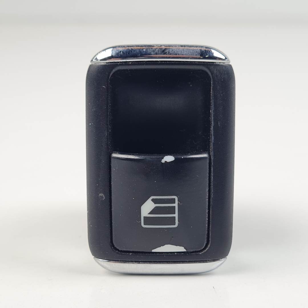 MANDO ELEVALUNAS DELANTERO DERECHO - A2048700451 - MERCEDES - CLASE C (W204) BERLINA