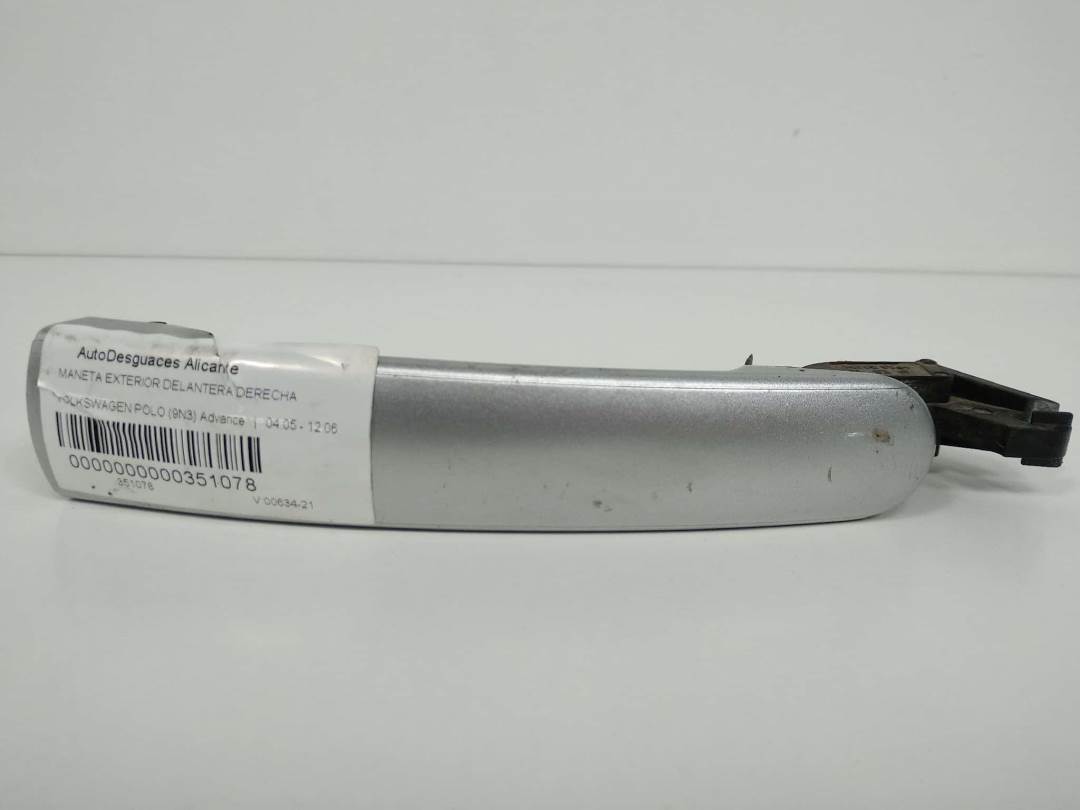 Poignée extérieure avant droite - 3B0837207 - VOLKSWAGEN - POLO (9N3)