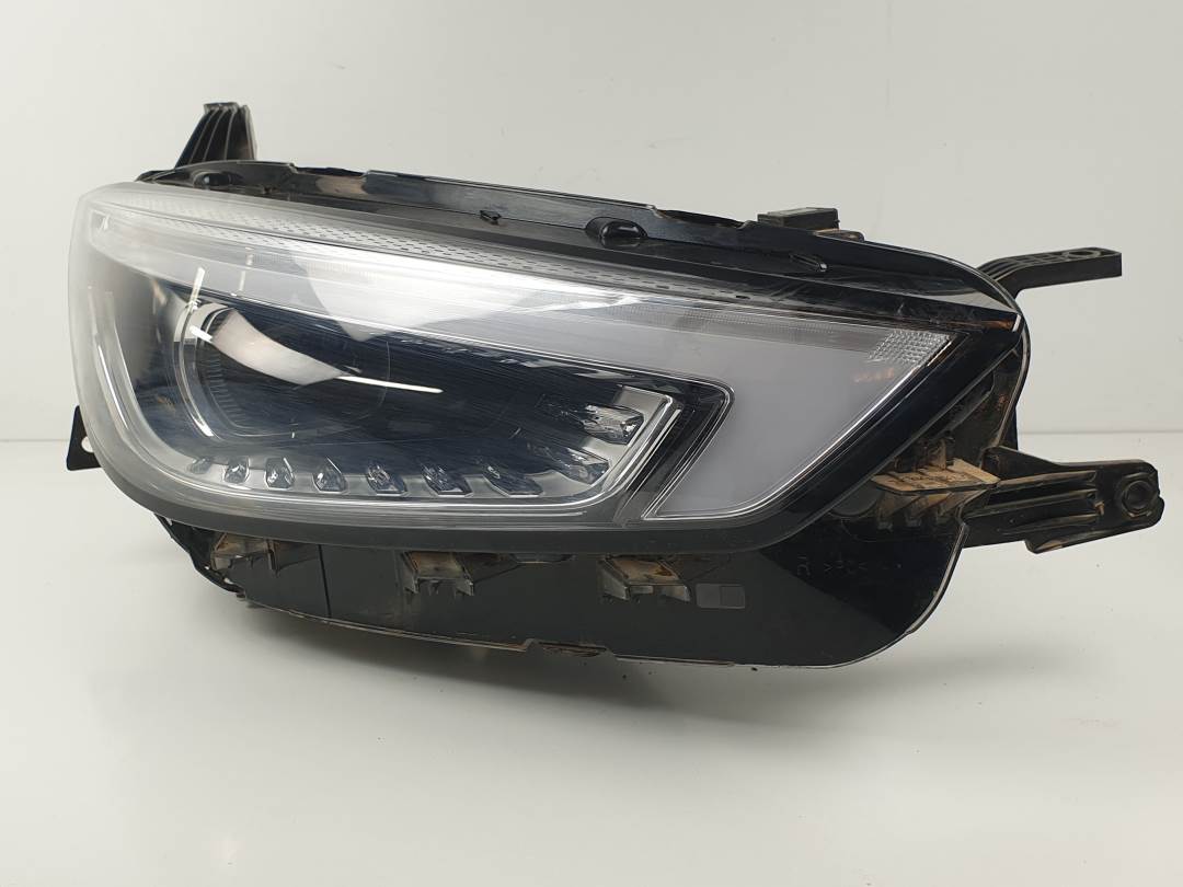 FARO DERECHO - 11275386 - MG - ZS