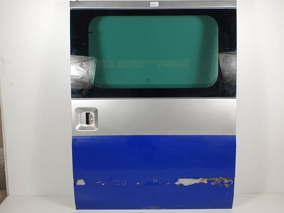 PUERTA LATERAL CORREDERA IZQUIERDA - FORD - TRANSIT MOD. 2000 BUS