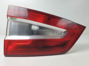 PILOTO TRASERO IZQUIERDO INTERIOR 6M2113A603EB FORD GALAXY (CA1) Autodesguaces Alicante