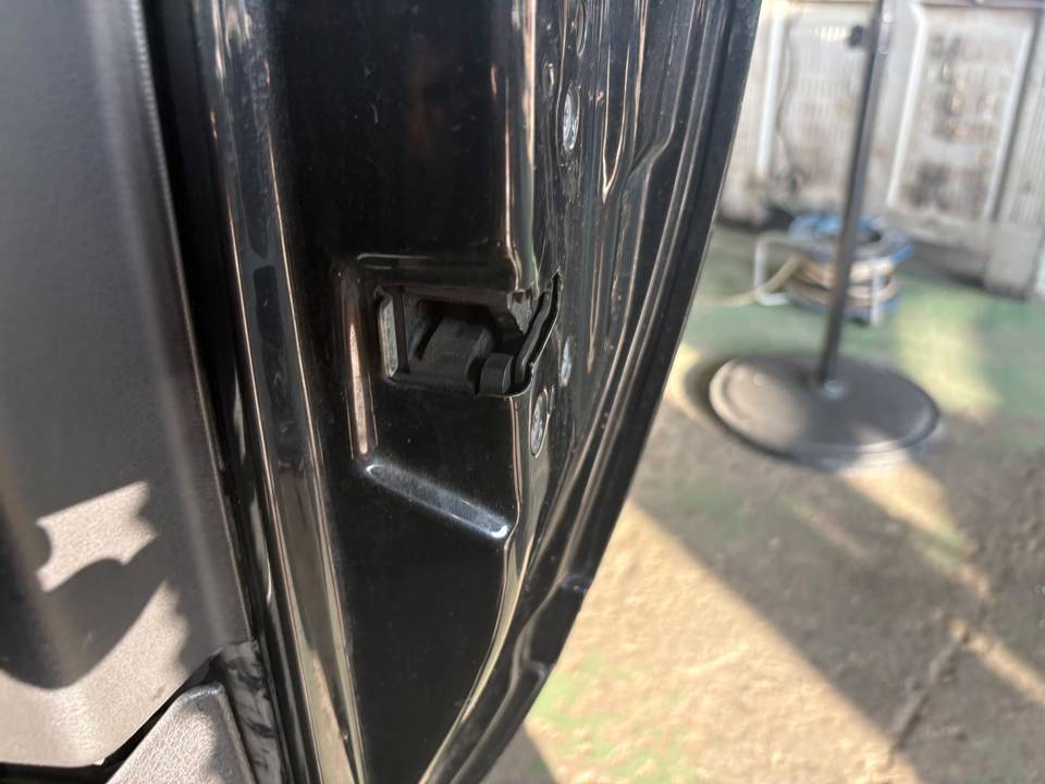 CERRADURA PUERTA DELANTERA DERECHA