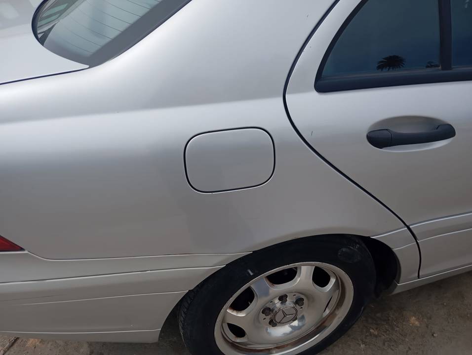 TAPA EXTERIOR COMBUSTIBLE