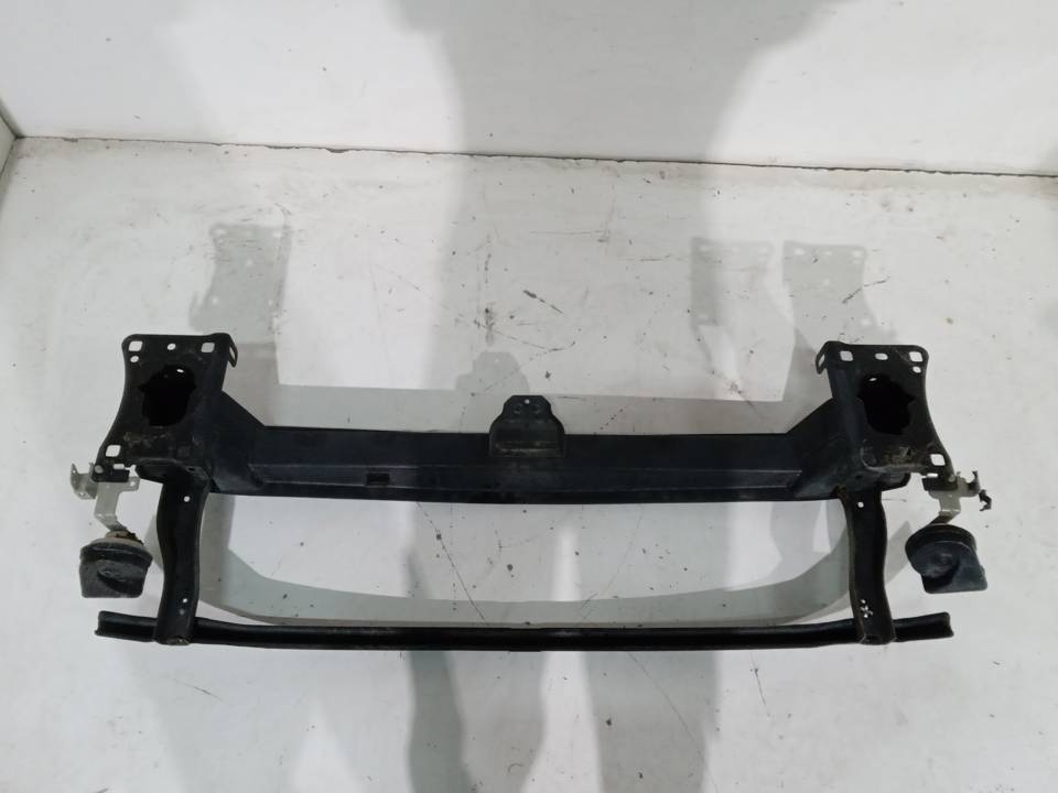 REFUERZO PARAGOLPES DELANTERO