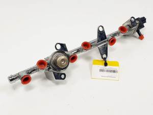 RAMPA INYECTORA 6R8EAC JAGUAR XF (X250) Autodesguaces Alicante