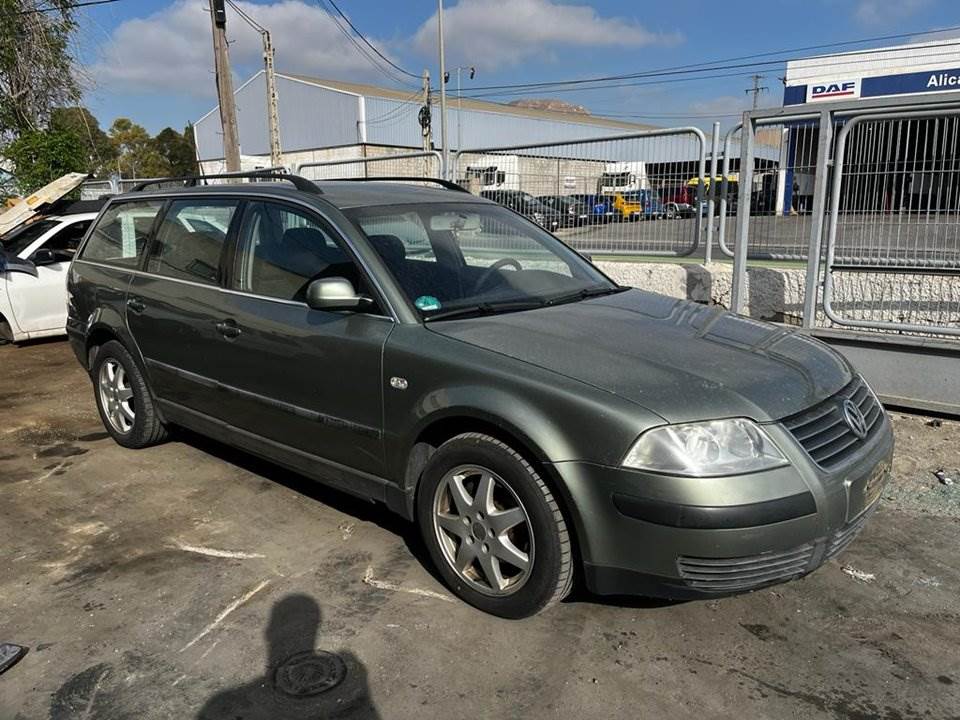VOLKSWAGEN PASSAT VARIANT (3B6) (2000 - 2005)