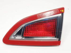 PILOTO TRASERO DERECHO INTERIOR 265550018R RENAULT SCENIC III (JZ) Autodesguaces Alicante