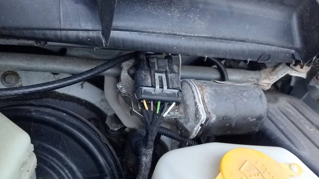 MOTOR LIMPIA DELANTERO