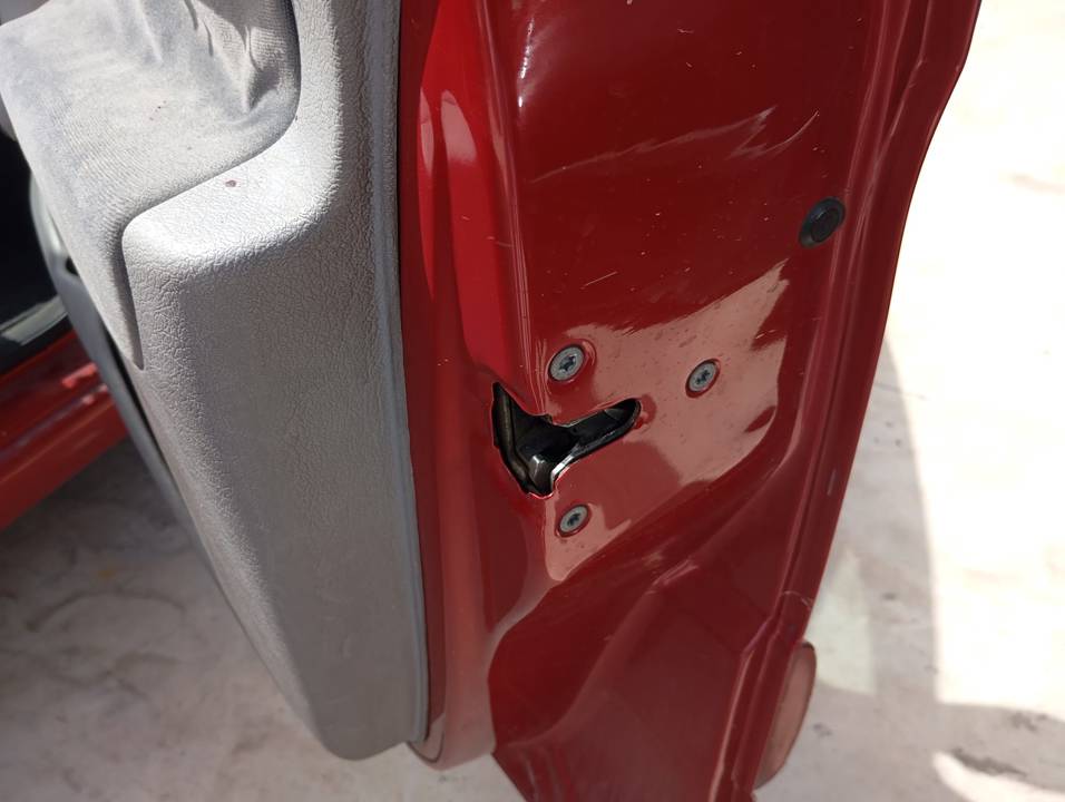 CERRADURA PUERTA DELANTERA DERECHA