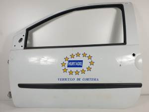 PUERTA DELANTERA IZQUIERDA RENAULT TWINGO Autodesguaces Alicante