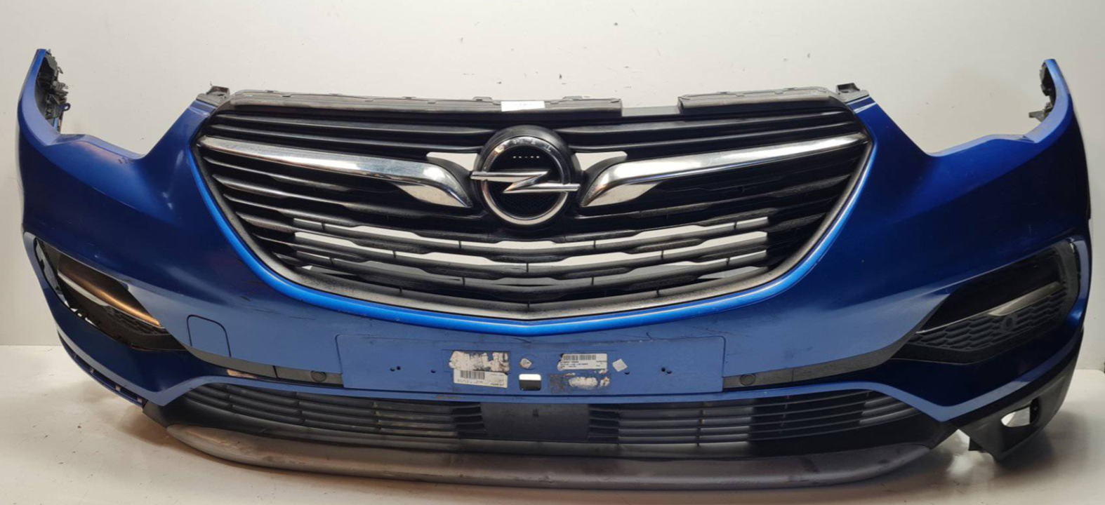 PARAGOLPES DELANTERO OPEL GRANDLAND X Autodesguaces Alicante