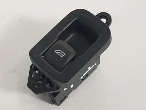 MANDO ELEVALUNAS TRASERO IZQUIERDO 31272013 VOLVO XC60 Autodesguaces Alicante