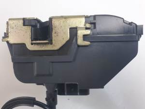CERRADURA PUERTA DELANTERA IZQUIERDA RENAULT LAGUNA II (BG0) Autodesguaces Alicante