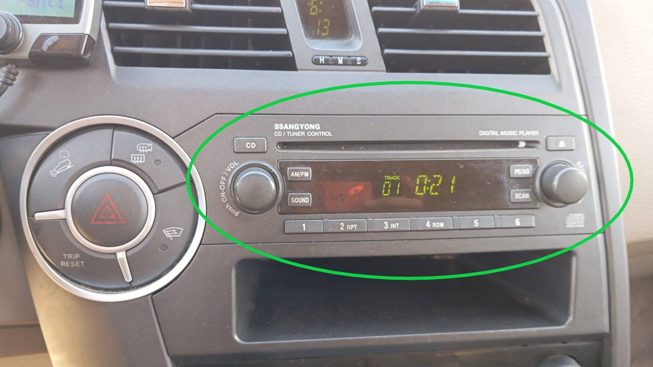 SISTEMA AUDIO / RADIO CD