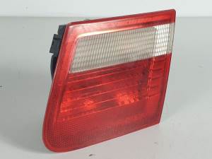 PILOTO TRASERO DERECHO INTERIOR 63218368760 BMW SERIE 3 TOURING (E46) Autodesguaces Alicante