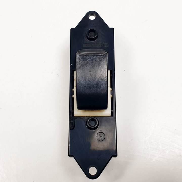 MANDO ELEVALUNAS DELANTERO DERECHO - MR587944 - MITSUBISHI - ASX (GA0W)