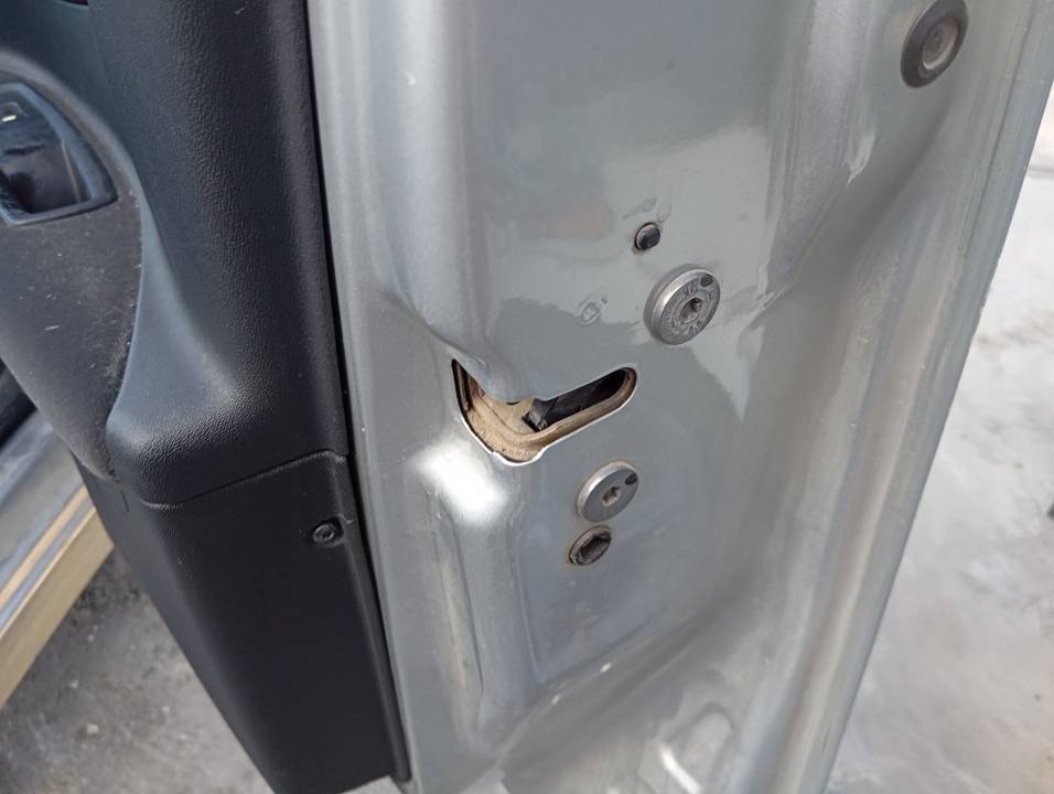 CERRADURA PUERTA DELANTERA DERECHA