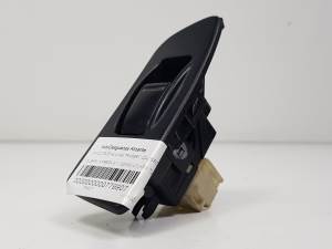 MANDO ELEVALUNAS TRASERO IZQUIERDO SUBARU IMPREZA G11 (GD/GG) Autodesguaces Alicante