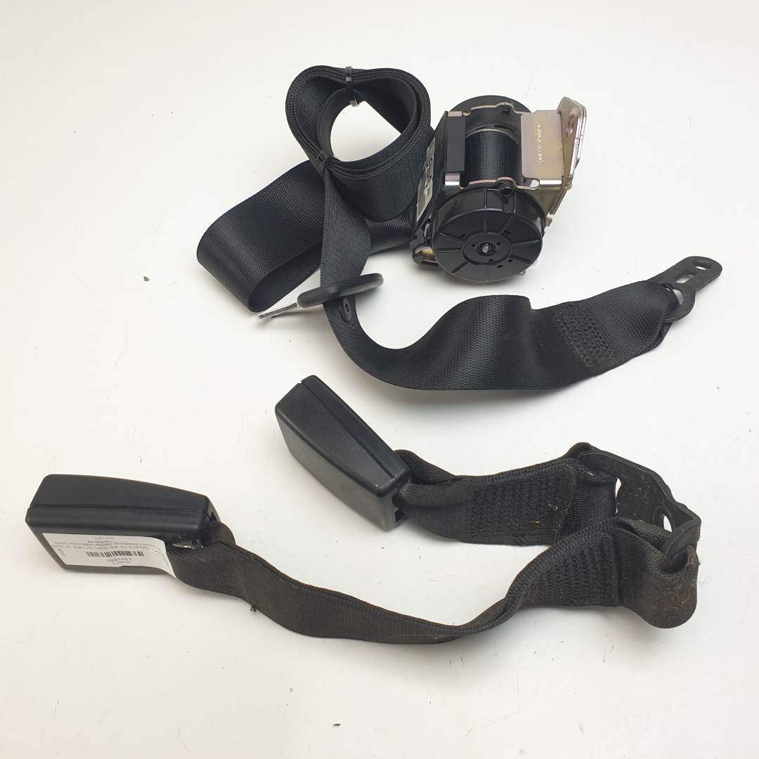 CINTURON SEGURIDAD TRASERO DERECHO - 607051100D - BMW - X1 (E84)