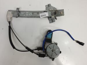 ELEVALUNAS TRASERO DERECHO WH045D0 KIA SHUMA Autodesguaces Alicante