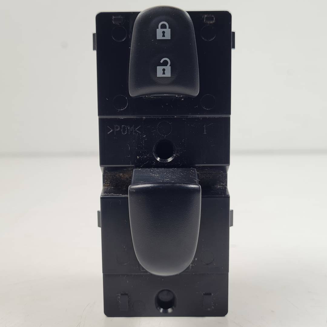 MANDO ELEVALUNAS DELANTERO DERECHO - 254111KA5A - NISSAN - JUKE (F15)