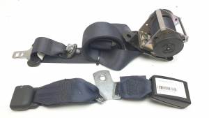CINTURON SEGURIDAD TRASERO IZQUIERDO 623682100A MITSUBISHI ASX (GA0W) Autodesguaces Alicante