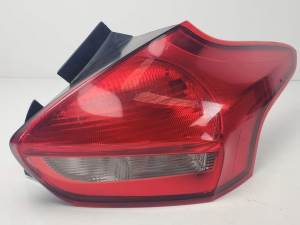 PILOTO TRASERO DERECHO F1EB13404BE FORD FOCUS LIM. Autodesguaces Alicante
