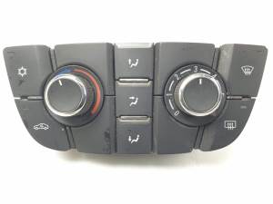 MANDO CLIMATIZADOR 13346092 OPEL ASTRA J SPORTS TOURER Autodesguaces Alicante