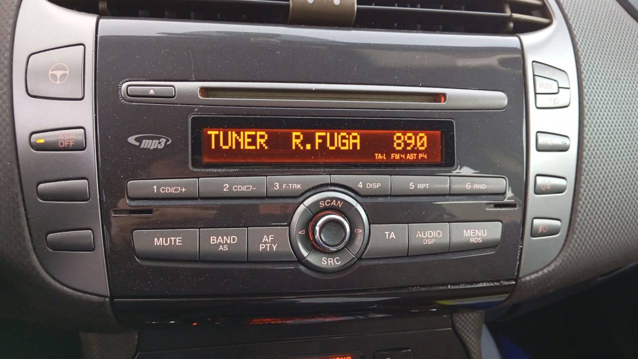 SISTEMA AUDIO / RADIO CD