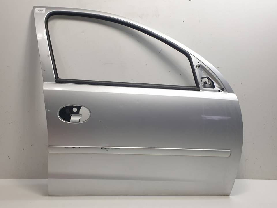 PUERTA DELANTERA DERECHA OPEL CORSA C (F68) Autodesguaces Alicante