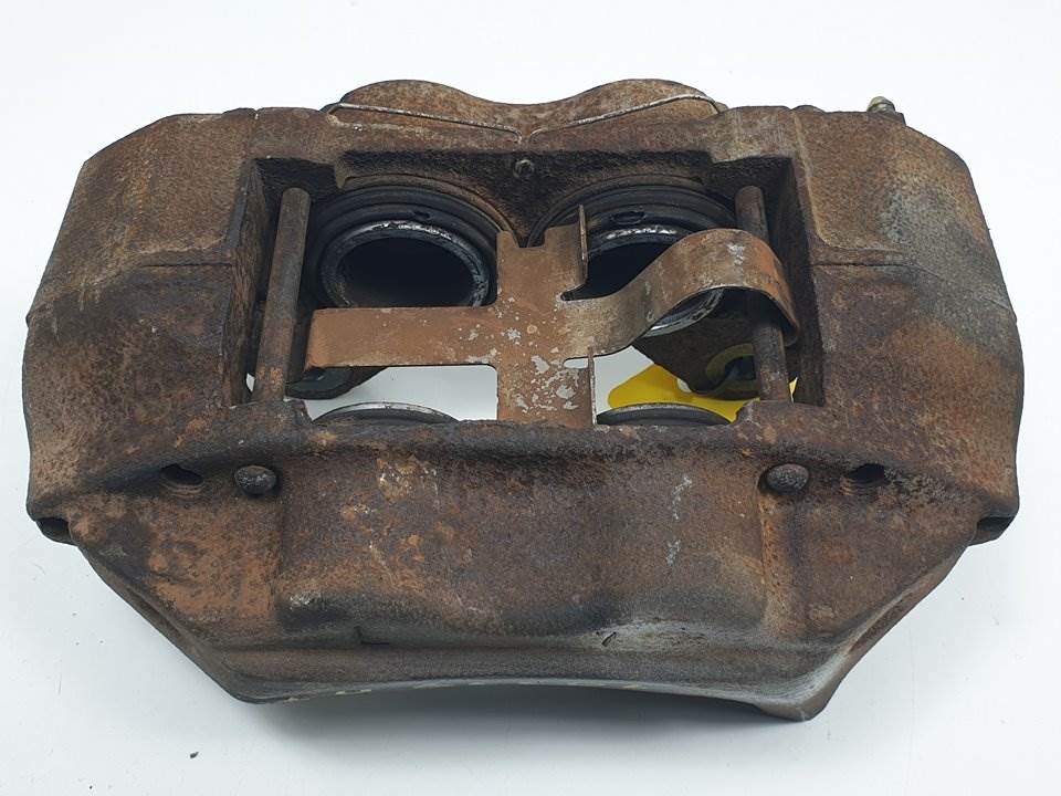 PINZA FRENO DELANTERA IZQUIERDA - TOYOTA - LAND CRUISER (J9)