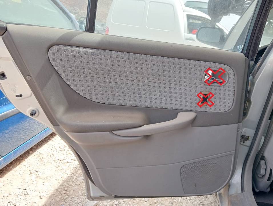 GUARNECIDO PUERTA TRASERA IZQUIERDA