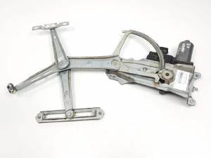 ELEVALUNAS DELANTERO IZQUIERDO 90521881 OPEL ASTRA G CARAVAN Autodesguaces Alicante