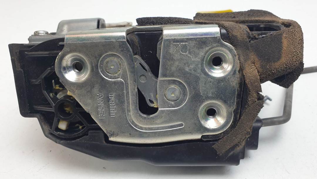 Serrure de porte avant droite - B92B94R2 - MAZDA - 5 BERL. (CR)
