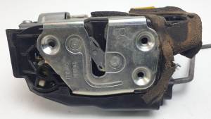 CERRADURA PUERTA DELANTERA DERECHA B92B94R2 MAZDA 5 BERL. (CR) Autodesguaces Alicante