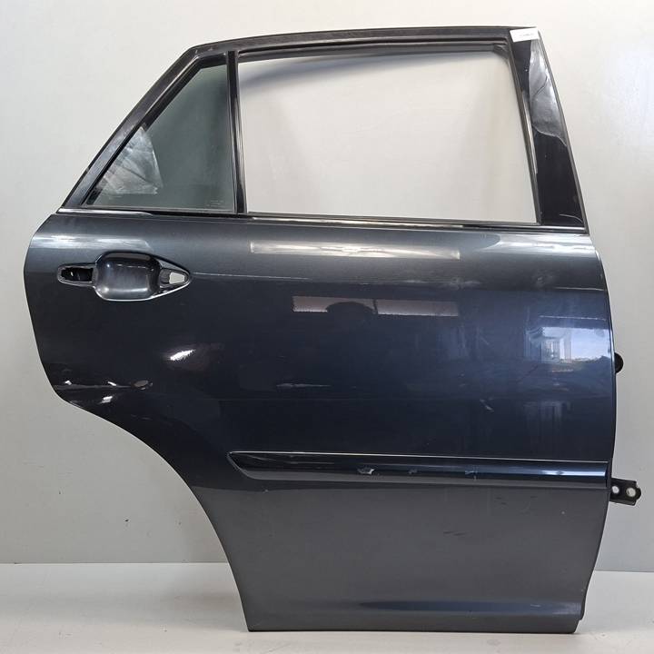 PUERTA TRASERA DERECHA LEXUS RX 300(MCU35) Autodesguaces Alicante
