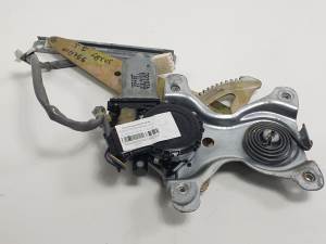 ELEVALUNAS TRASERO IZQUIERDO 8571030350 LEXUS GS300 (JZS160) Autodesguaces Alicante