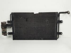 CONDENSADOR / RADIADOR AIRE ACONDICIONADO 1J0820411D VOLKSWAGEN GOLF IV BERLINA (1J1) Autodesguaces Alicante