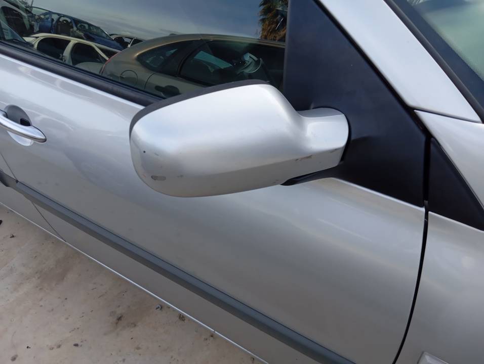 RETROVISOR DERECHO